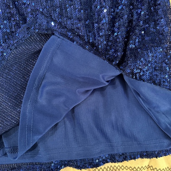 Windsor Royal Blur Sequin Mini-dress. Size S. Crisscross back! 💙New with Tags! - Picture 6 of 9